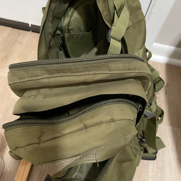 Backpack! - Picture 1 of 2